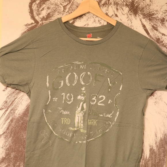 Olive Goofy T-Shirt - Picture 1 of 1